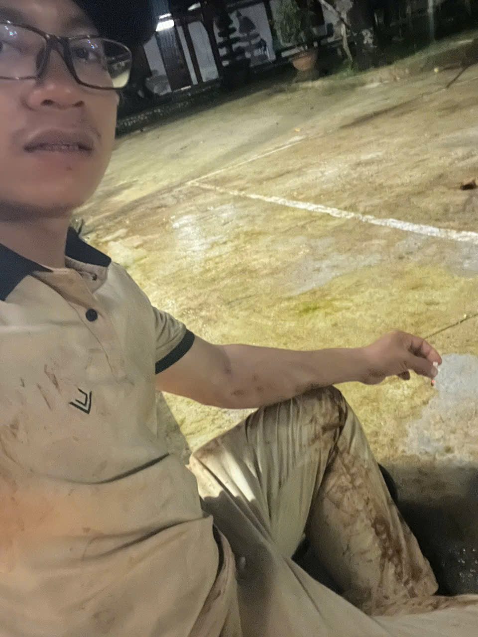 Ủa ủa ...