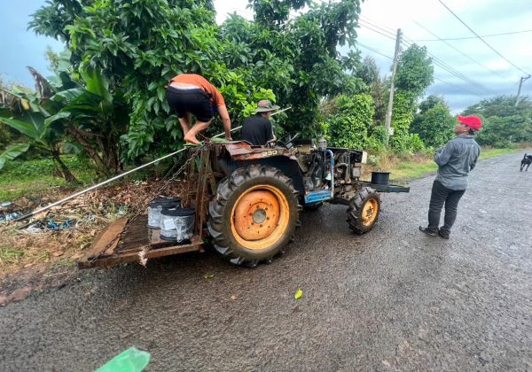 Trên đường đi chụp đại